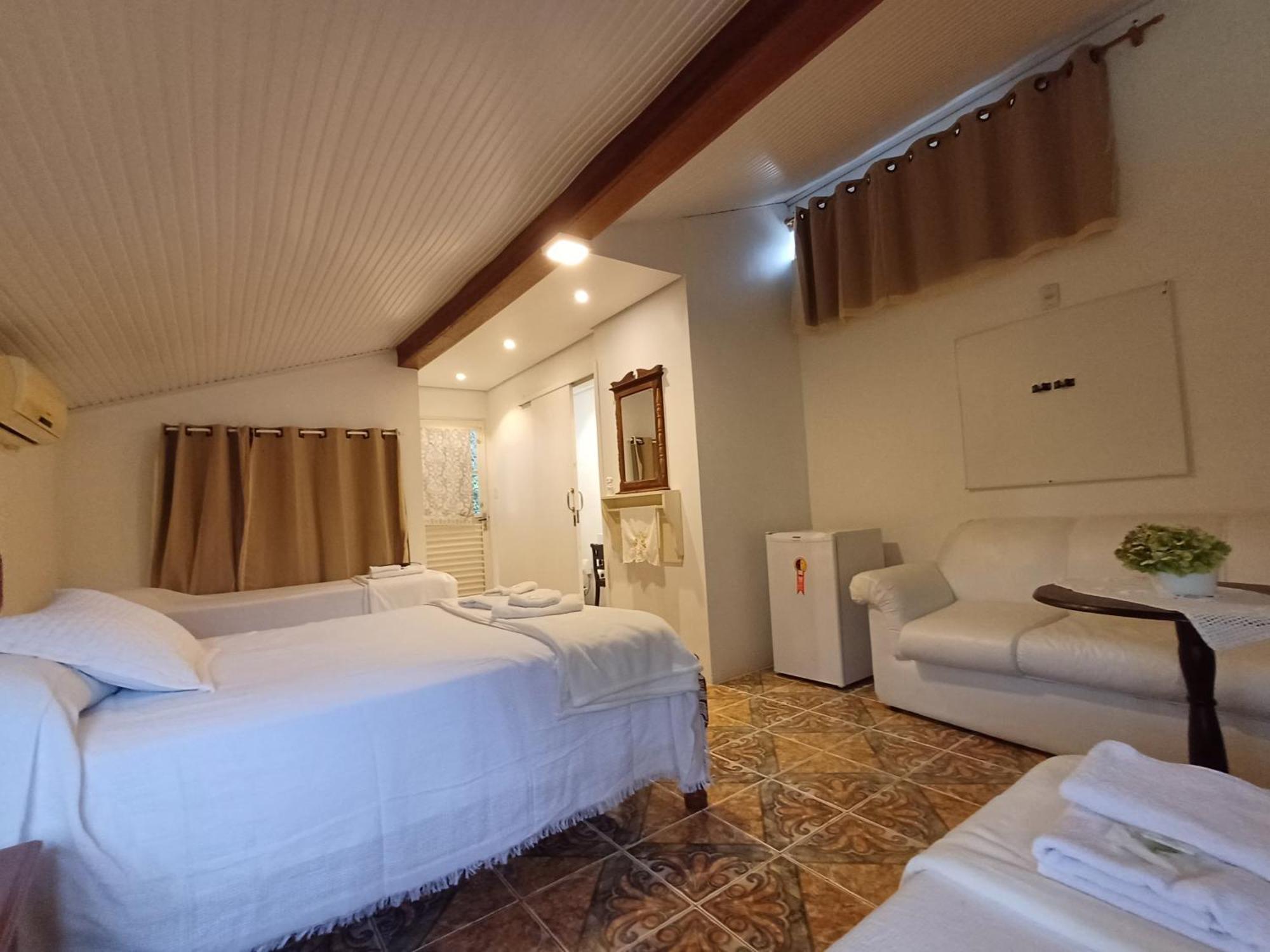 Chacara Rosa Cortiana Bed & Breakfast